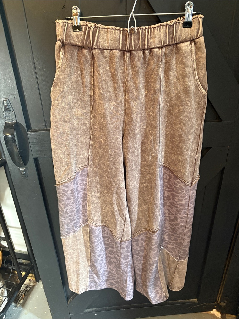 Relaxed Wide-Leg Pull-On Pants in Taupe with Patterned Panels